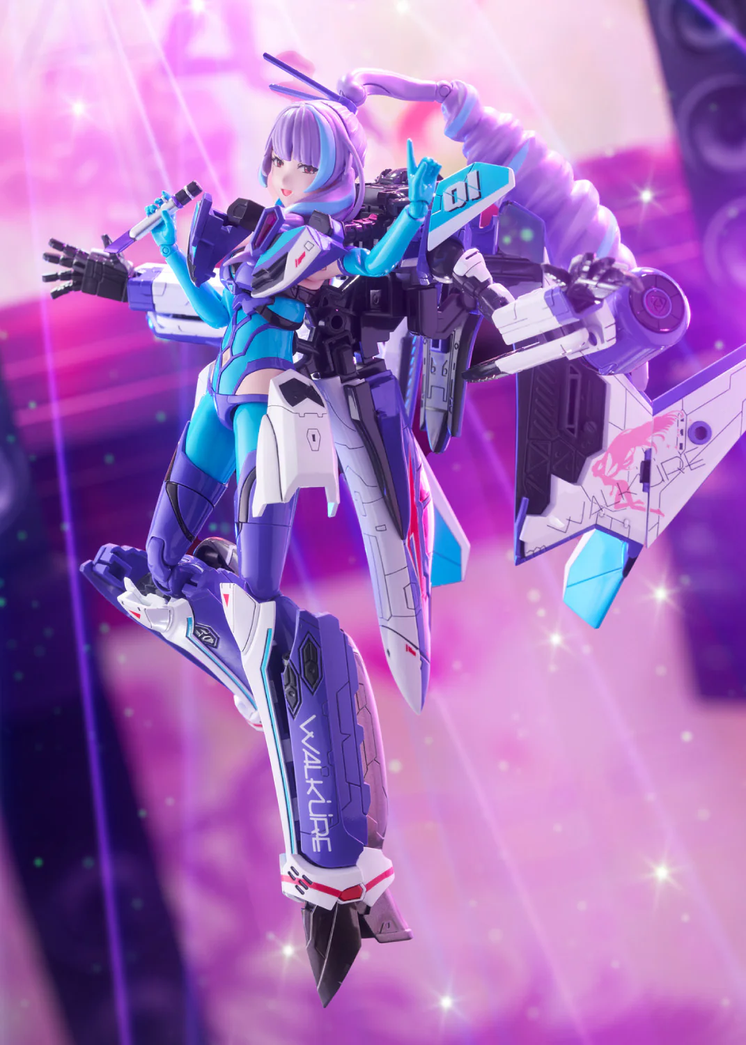 Macross Delta V.F.G. VF-31J Siegfried Mikumo Guynemer Model Kit - Image 3