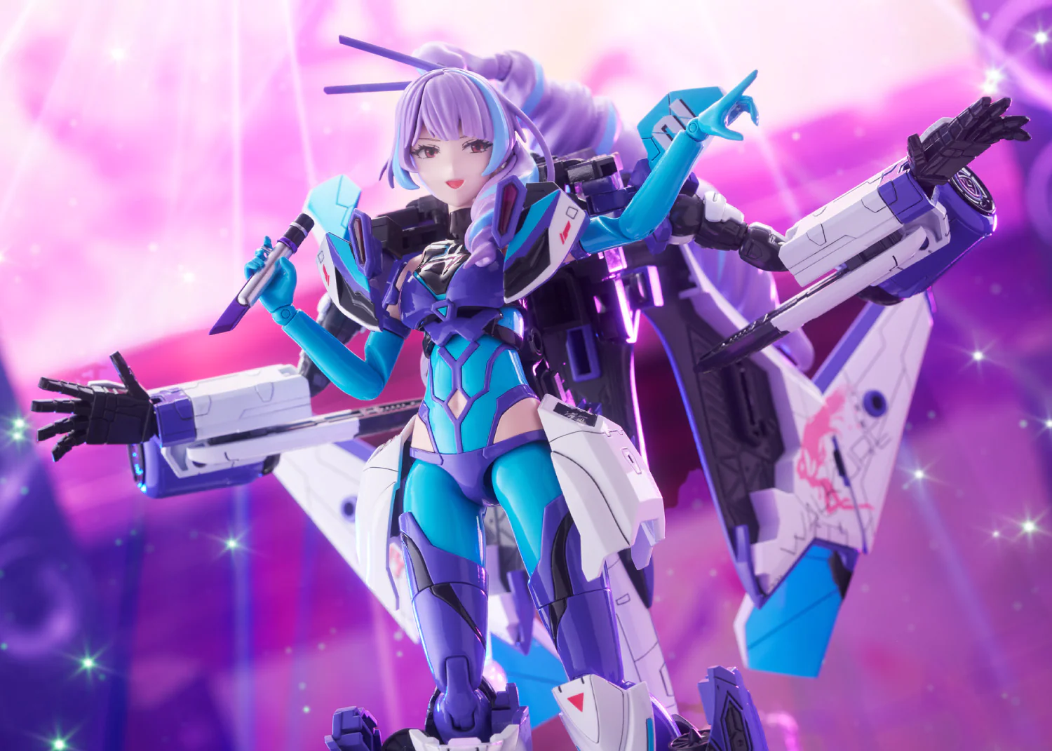 Macross Delta V.F.G. VF-31J Siegfried Mikumo Guynemer Model Kit - Image 4