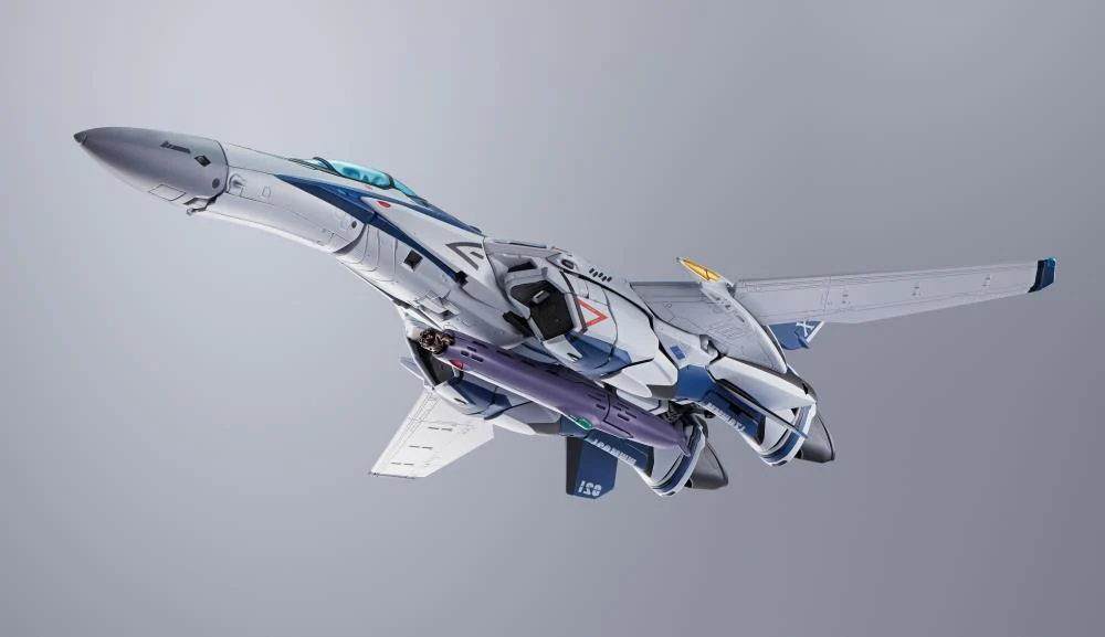 Macross Frontier DX Chogokin VF-25 Messiah Valkyrie (Worldwide Anniversary Ver.) - Image 13