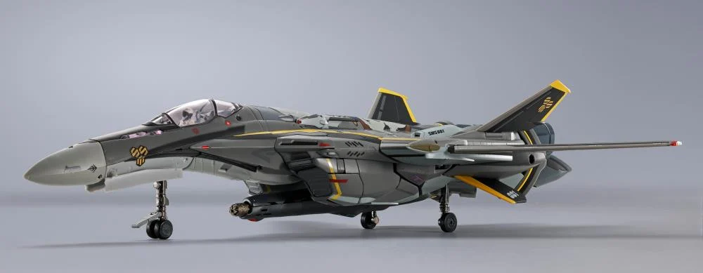 Macross Frontier DX Chogokin VF-25S Armored Messiah Valkyrie (Ozma Lee Machine Revival Ver.) - Image 14