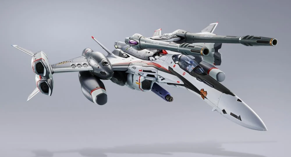 Macross Frontier The False Songstress DX Chogokin VF-25F Tornado Messiah Valkyrie (Alto Saotome Machine Revival Ver.) - Image 10