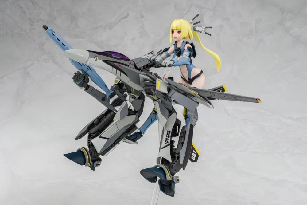 Macross Frontier V.F.G. VF-25S Super Messiah Model Kit - Image 14