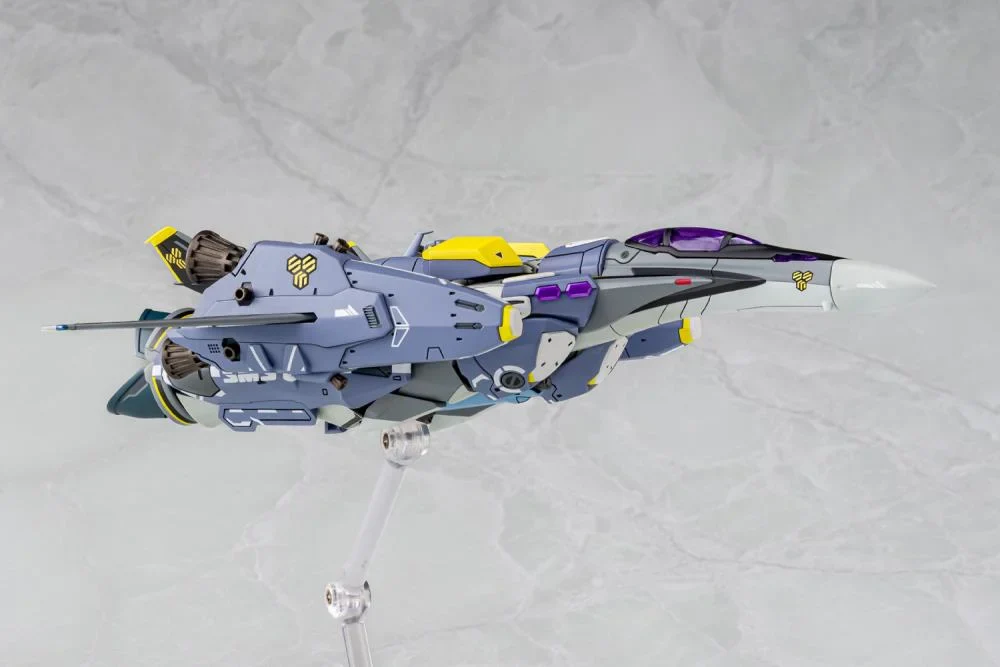 Macross Frontier V.F.G. VF-25S Super Messiah Model Kit - Image 16