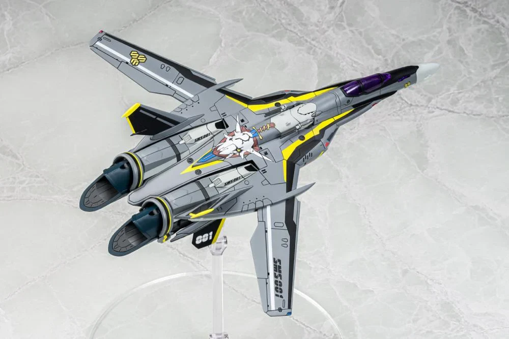 Macross Frontier V.F.G. VF-25S Super Messiah Model Kit - Image 19