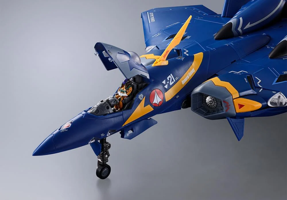 Macross Plus DX Chogokin YF-21 (Guld Goa Bowman Machine) - Image 15