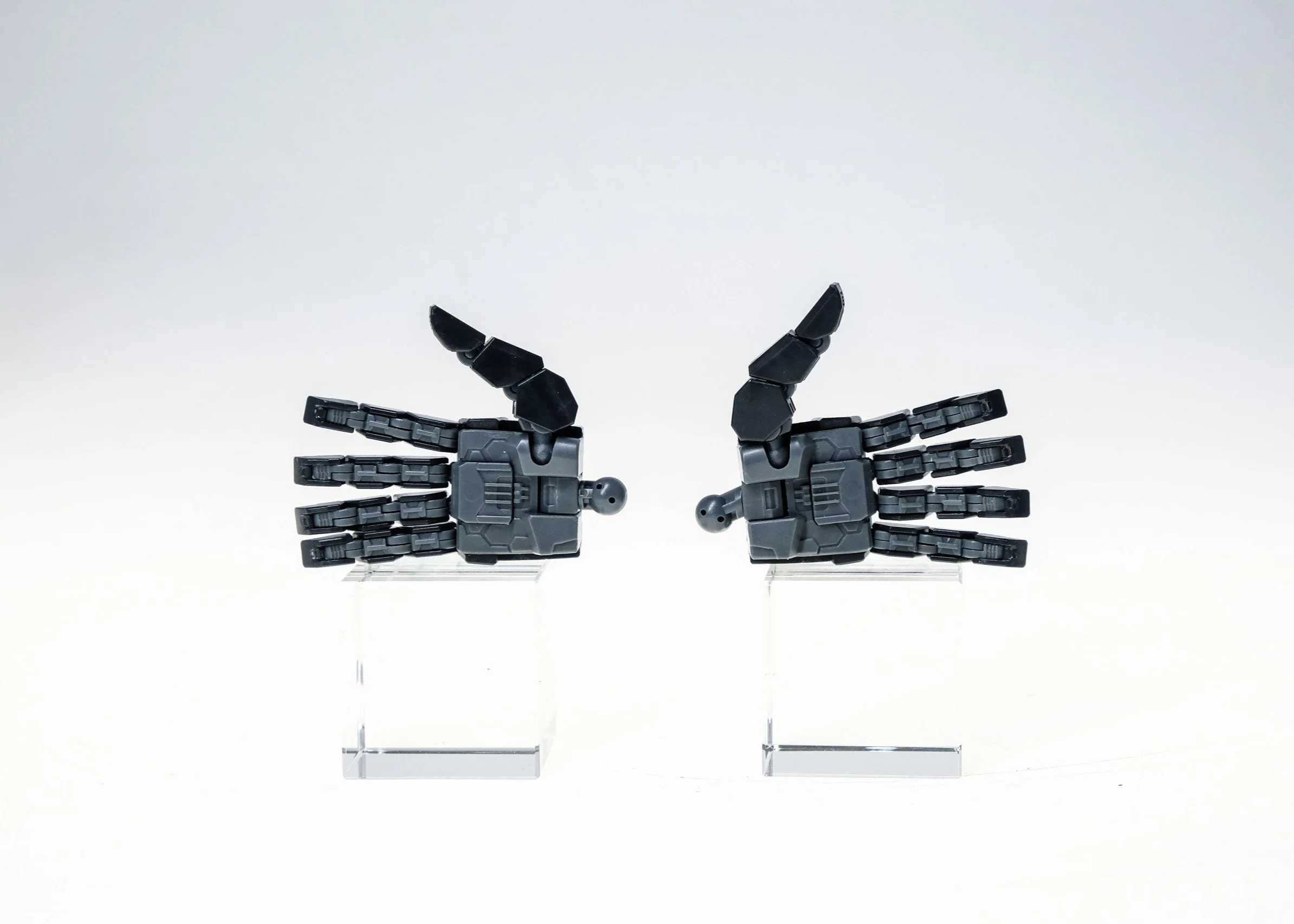 MAJIA POWER - 01 - PGU Articulated Hand