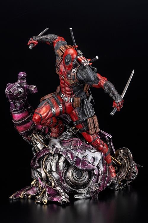Marvel Fine Art Signature Series Deadpool Limited Edition Statue - Image 4