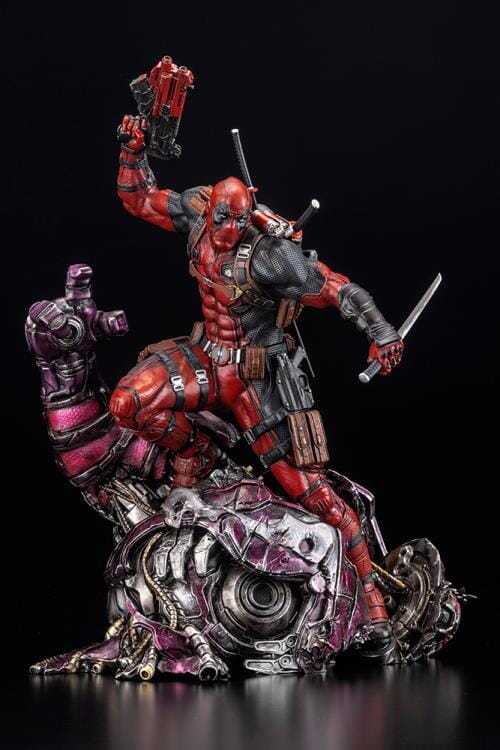 Marvel Fine Art Signature Series Deadpool Limited Edition Statue - Image 8