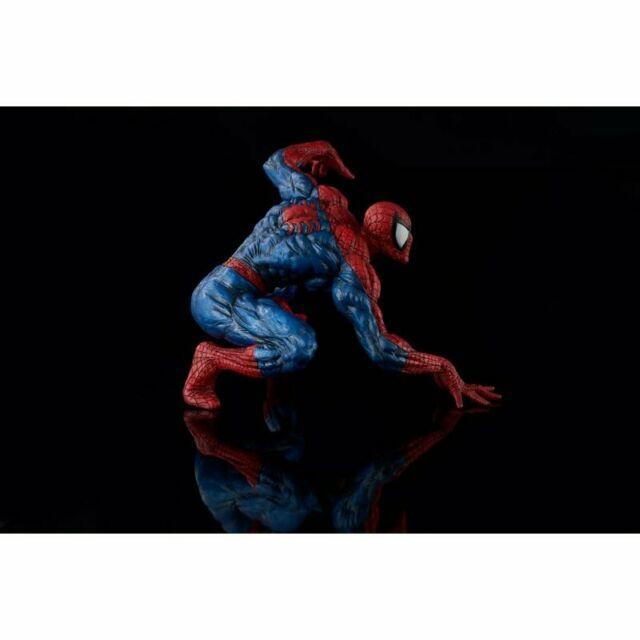 Marvel: Spider-Man Sofbinal Soft Vinyl Figure by Sen-Ti-Nel - Image 4
