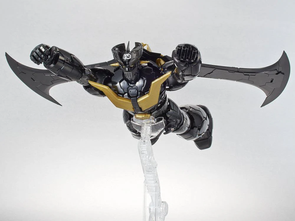 Mazinger Z: Infinity HG 1/144 Mazinger Z (Black Ver.) Exclusive Model Kit - Image 3