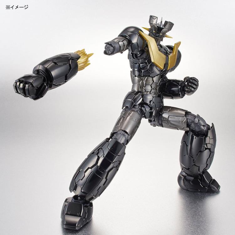 Mazinger Z: Infinity HG 1/144 Mazinger Z (Black Ver.) Exclusive Model Kit - Image 7