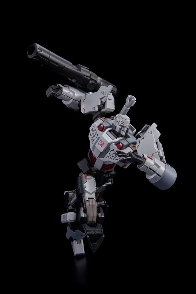 Megatron IDW (Autobot ver.) - Image 5