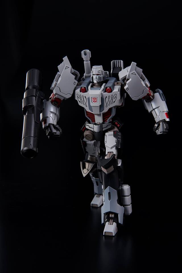 Megatron IDW (Autobot ver.) - Image 9