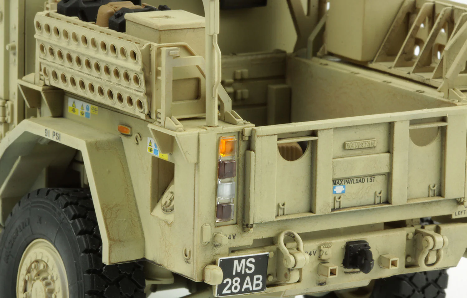 Meng 1/35 British Army Husky TSV (Tactical Support Vehicle) - Image 7