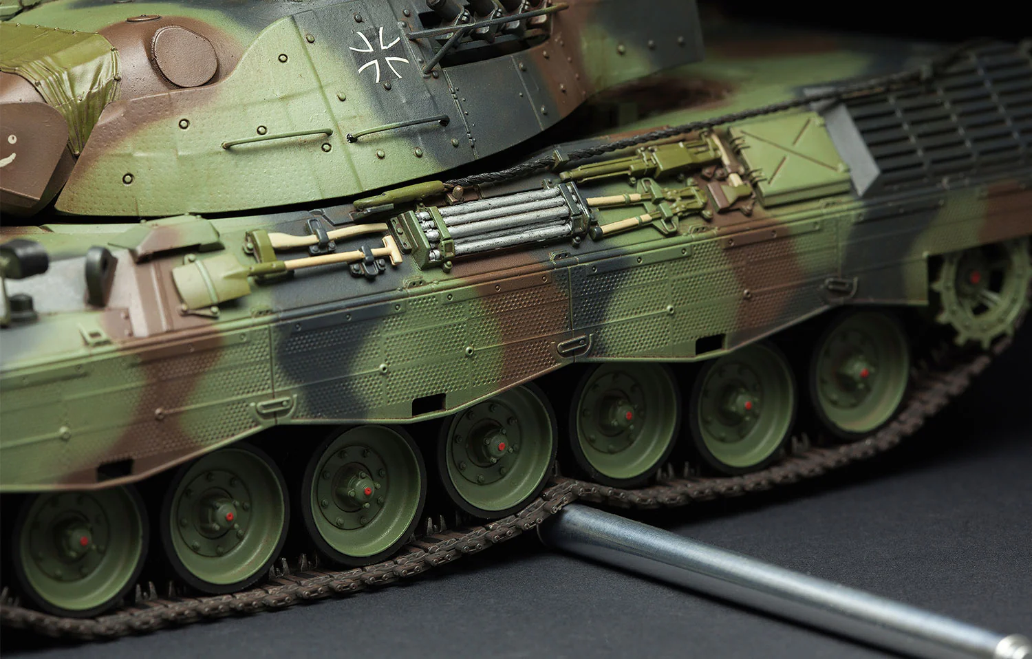 Meng 1/35 German Main Battle Tank Leopard 1 A5 - Image 2