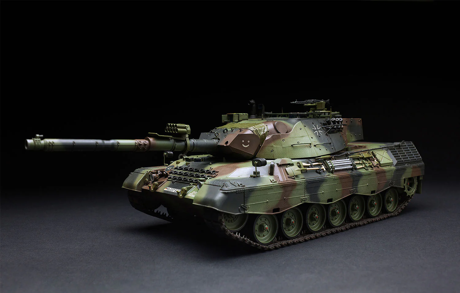 Meng 1/35 German Main Battle Tank Leopard 1 A5 - Image 3