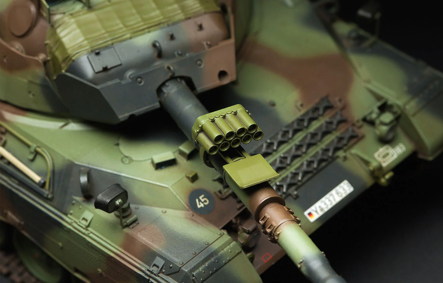 Meng 1/35 German Main Battle Tank Leopard 1 A5 - Image 8