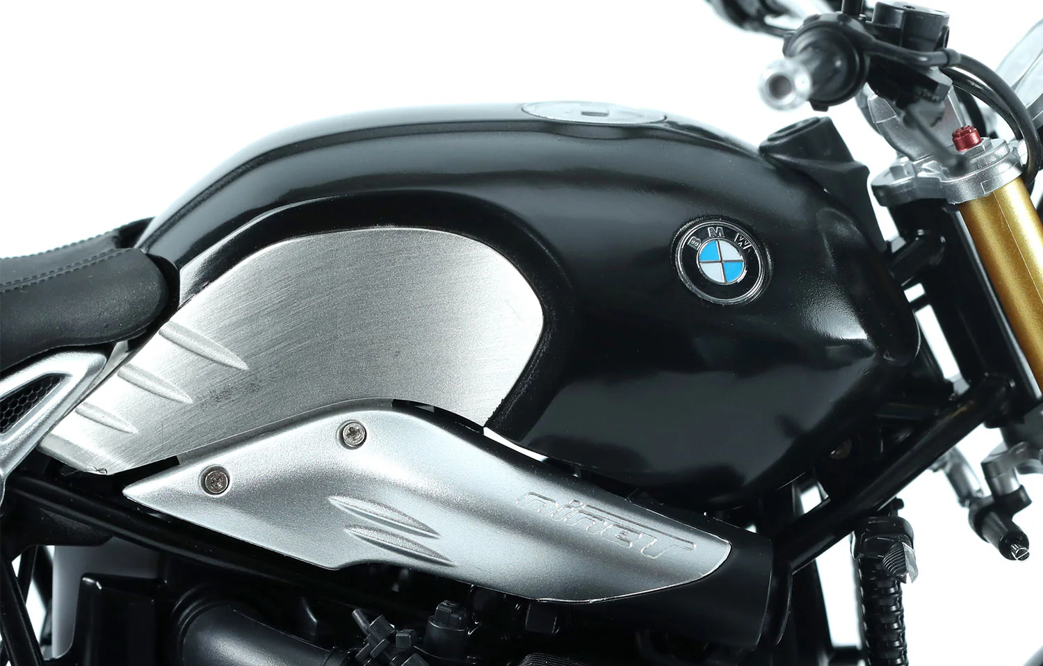 Meng 1/9 BMW R nineT (Pre-colored Edition) - Image 12
