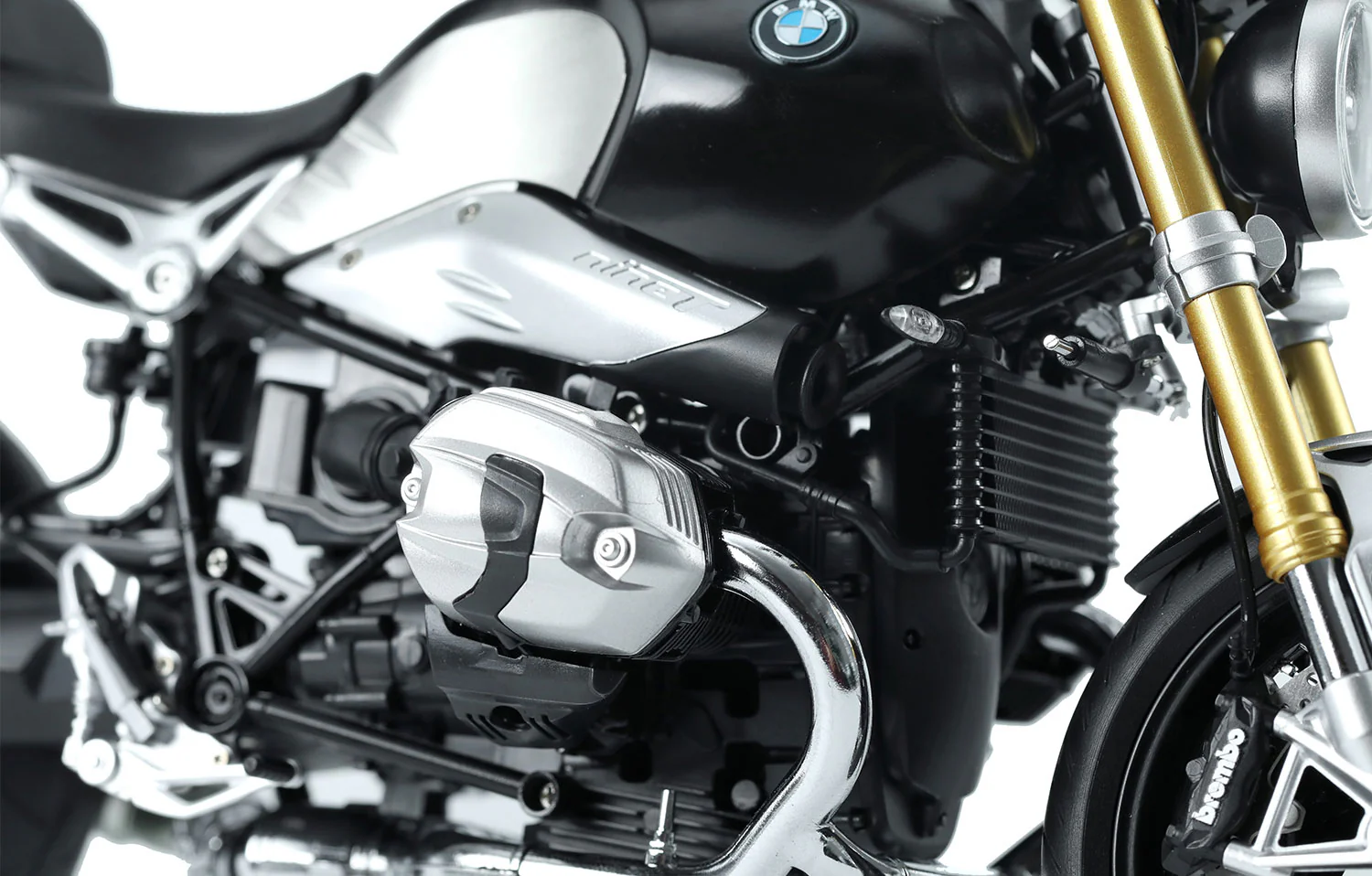 Meng 1/9 BMW R nineT (Pre-colored Edition) - Image 13