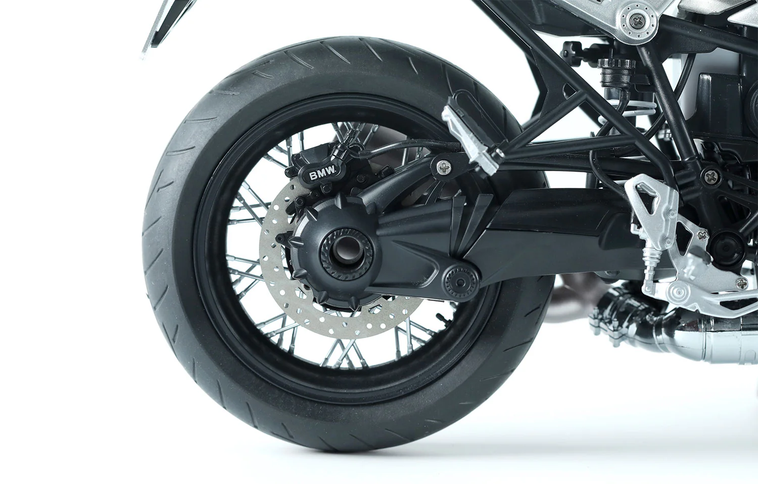 Meng 1/9 BMW R nineT (Pre-colored Edition) - Image 6