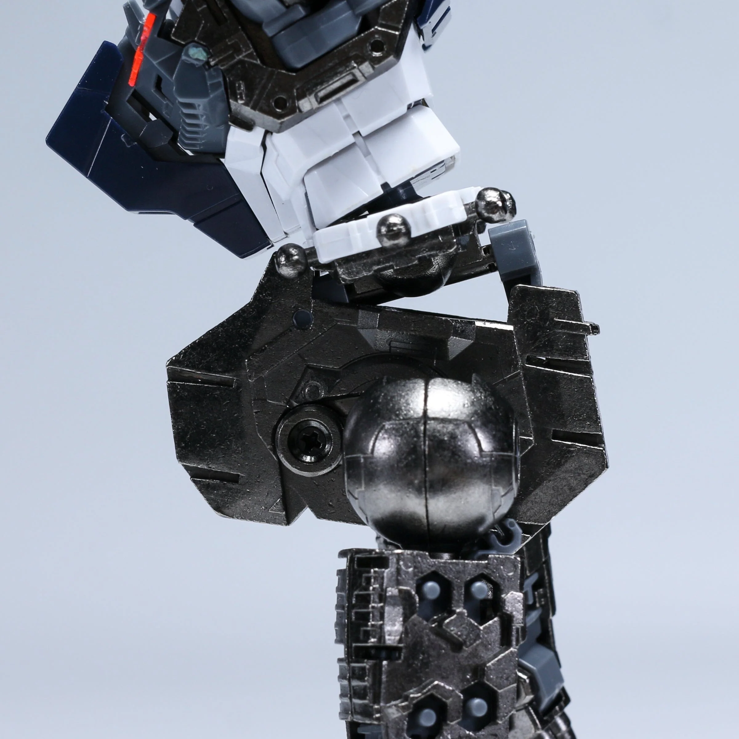 TLX-02 Metal Frame Upgrade Kit for MG RX-93 Nu Gundam Ver.Ka - Image 14