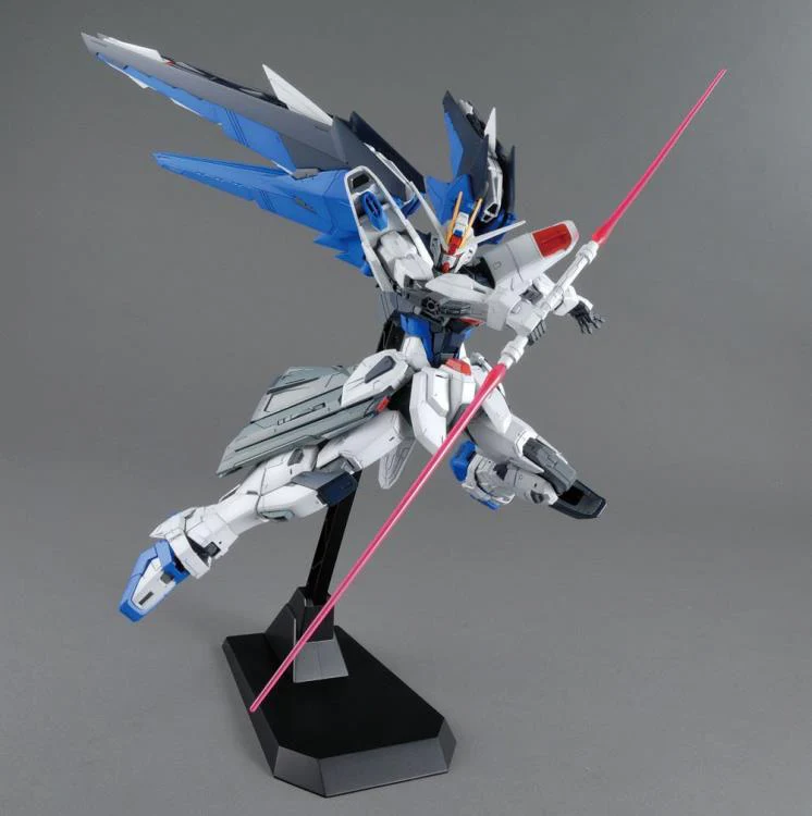 MG 1/100 Freedom Gundam (Ver 2.0) - Image 10