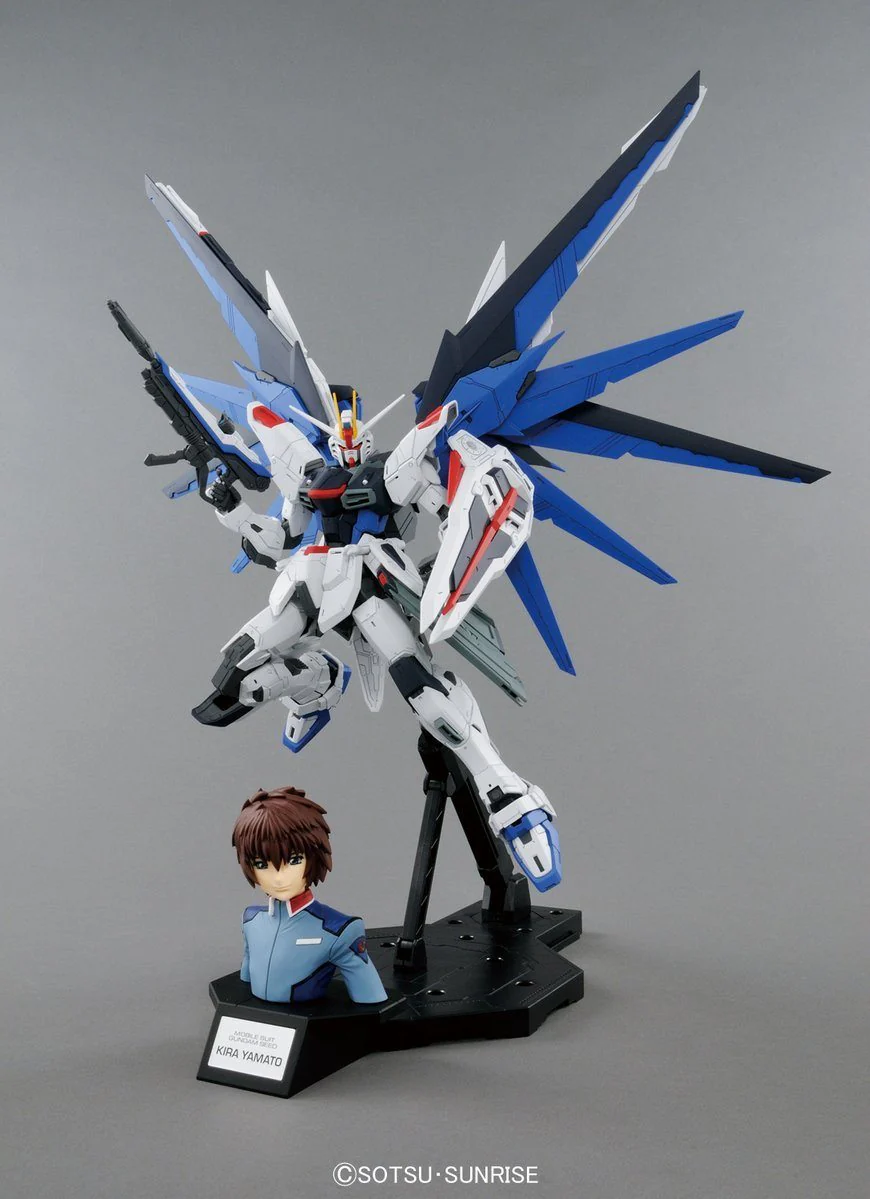 MG 1/100 Freedom Gundam Ver.2.0 & Kira Yamato - Image 3