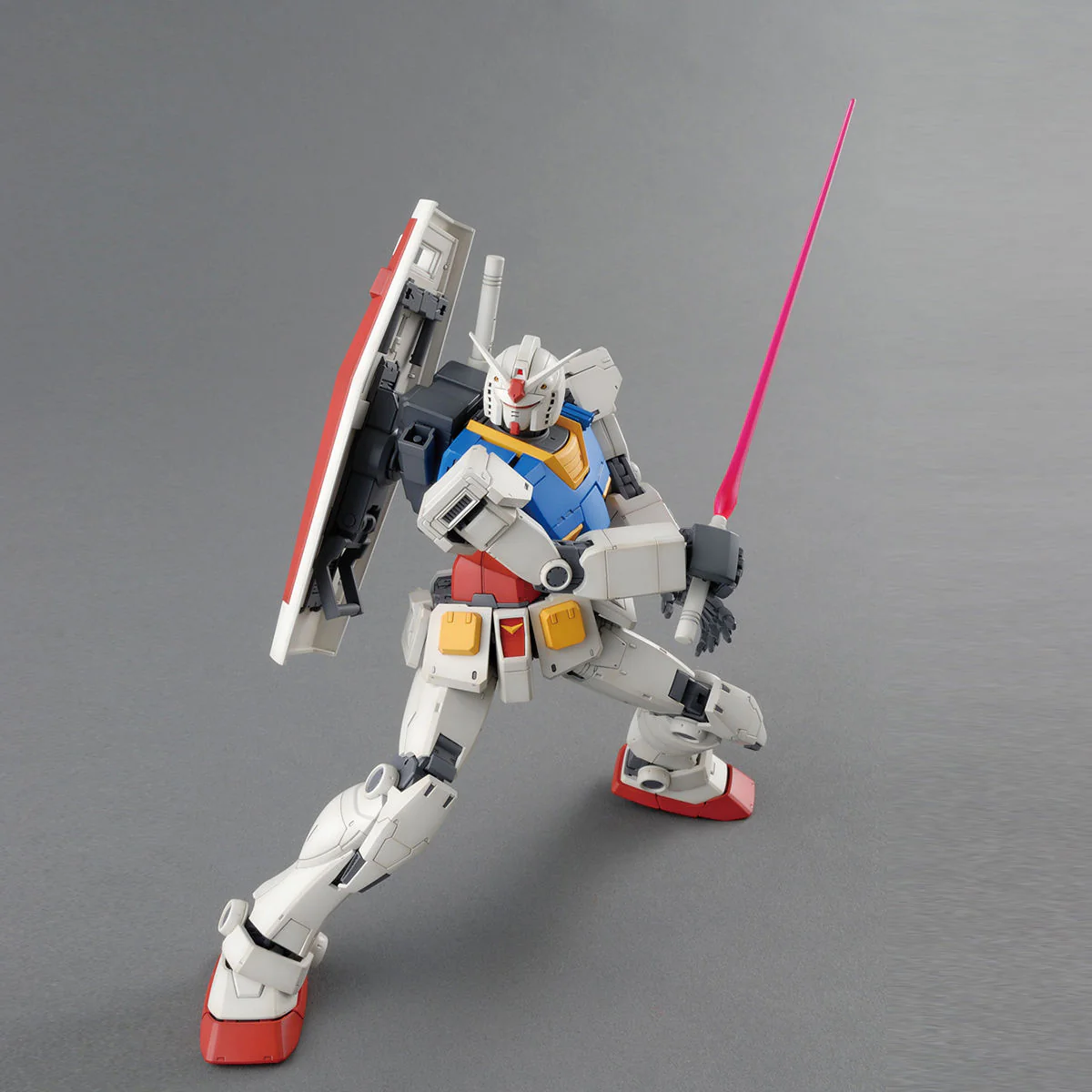 MG 1/100 RX-78-02 Gundam (Mobile Suit Gundam The Origin Ver.) - Image 7