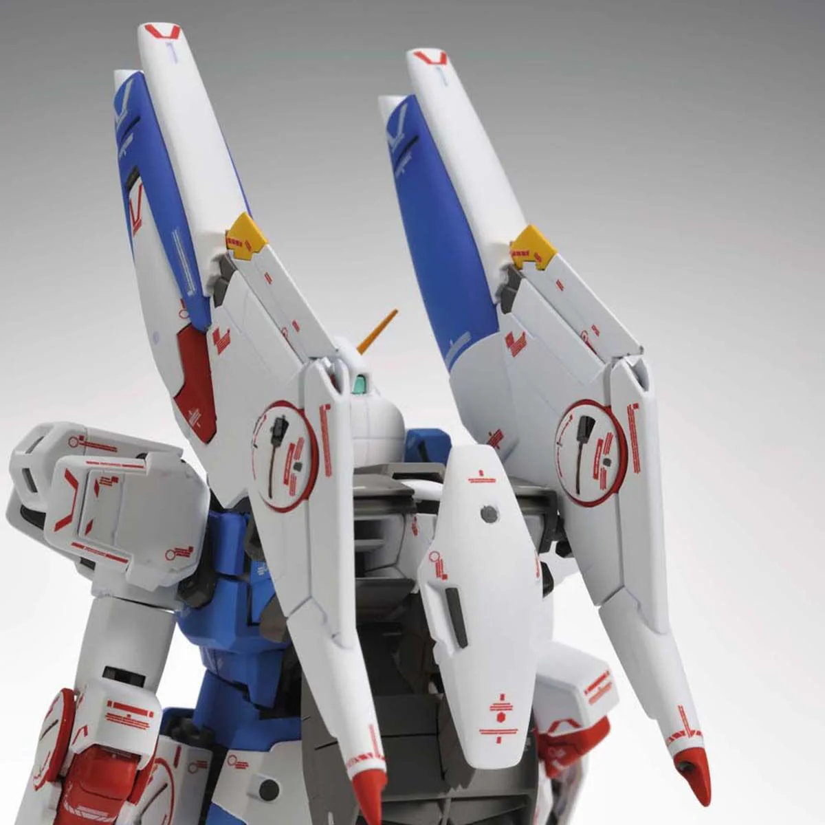MG 1/100 V-Dash Gundam (Ver.Ka) - Image 6