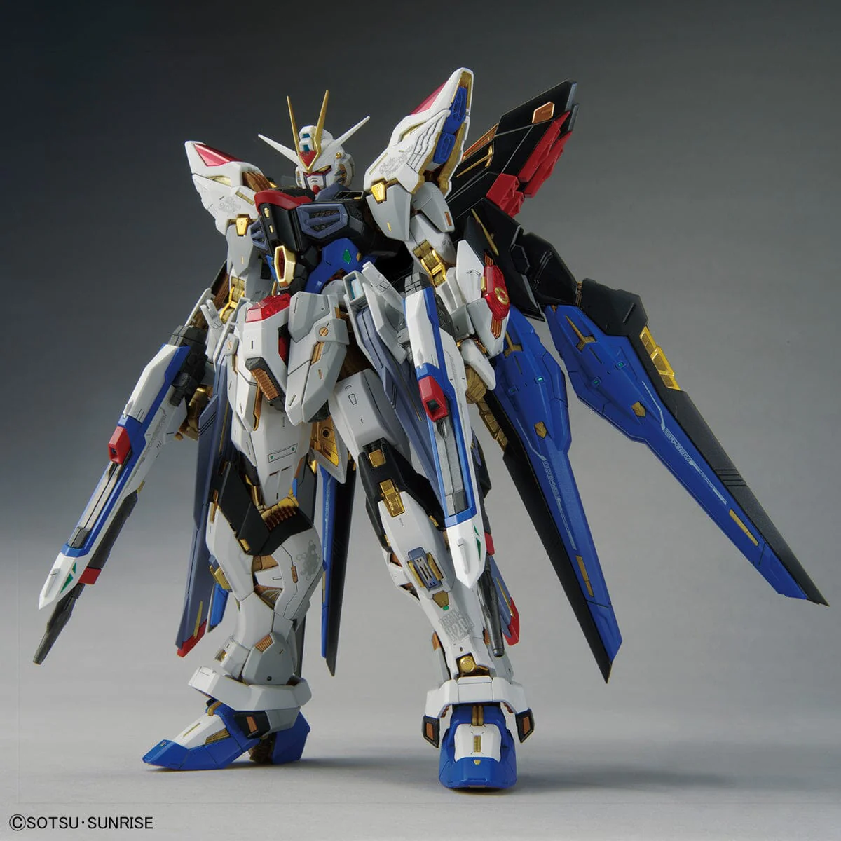 MGEX 1/100 Strike Freedom Gundam - Image 4