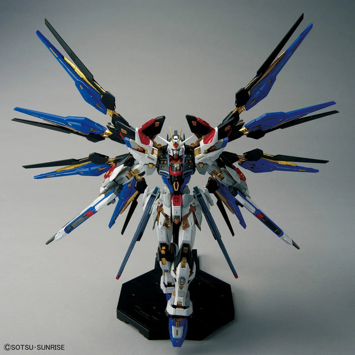 MGEX 1/100 Strike Freedom Gundam - Image 6