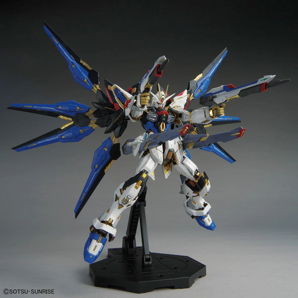 MGEX 1/100 Strike Freedom Gundam - Image 7
