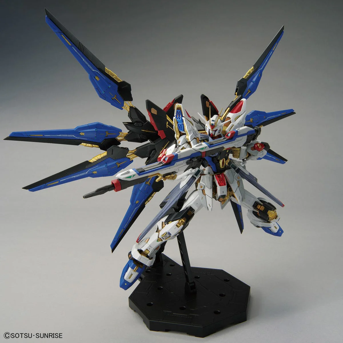 MGEX 1/100 Strike Freedom Gundam - Image 8