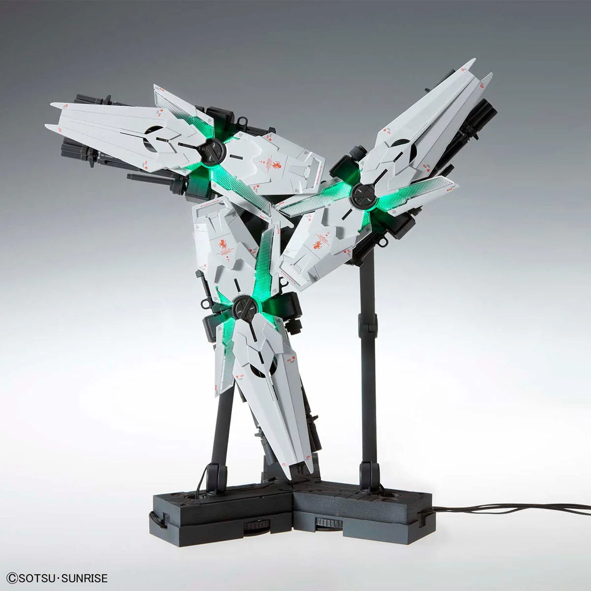 MGEX 1/100 Unicorn Gundam (Ver.Ka) - Image 13