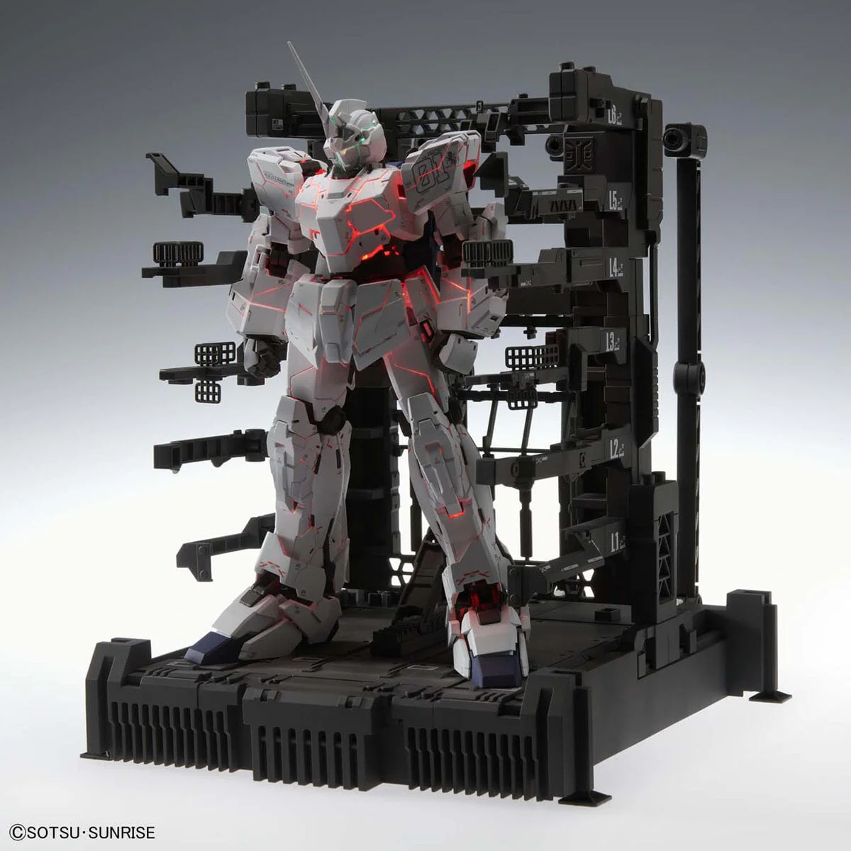 MGEX 1/100 Unicorn Gundam (Ver.Ka) - Image 4