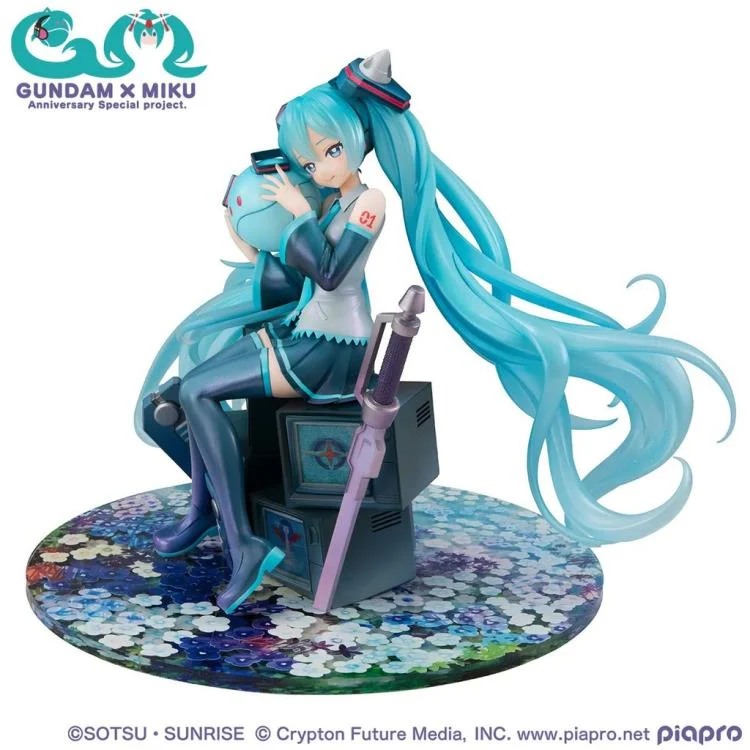 Mobile Suit Gundam 45th Anniversary x Hatsune Miku Lucrea Hatsune Miku x 00 Gundam Figure - Image 4