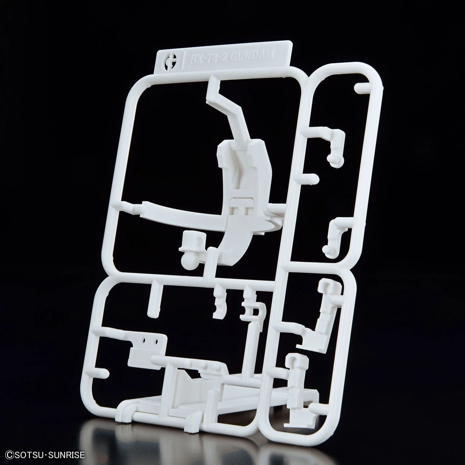 Mobile Suit Gundam Gundam-kun DX (Runner Ver.) Model Kit - Image 7