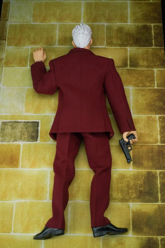 Mobile Suit Gundam Iron-Blooded Orphans Orga (King of Mars) 1/6 Scale Action Figure - Image 4