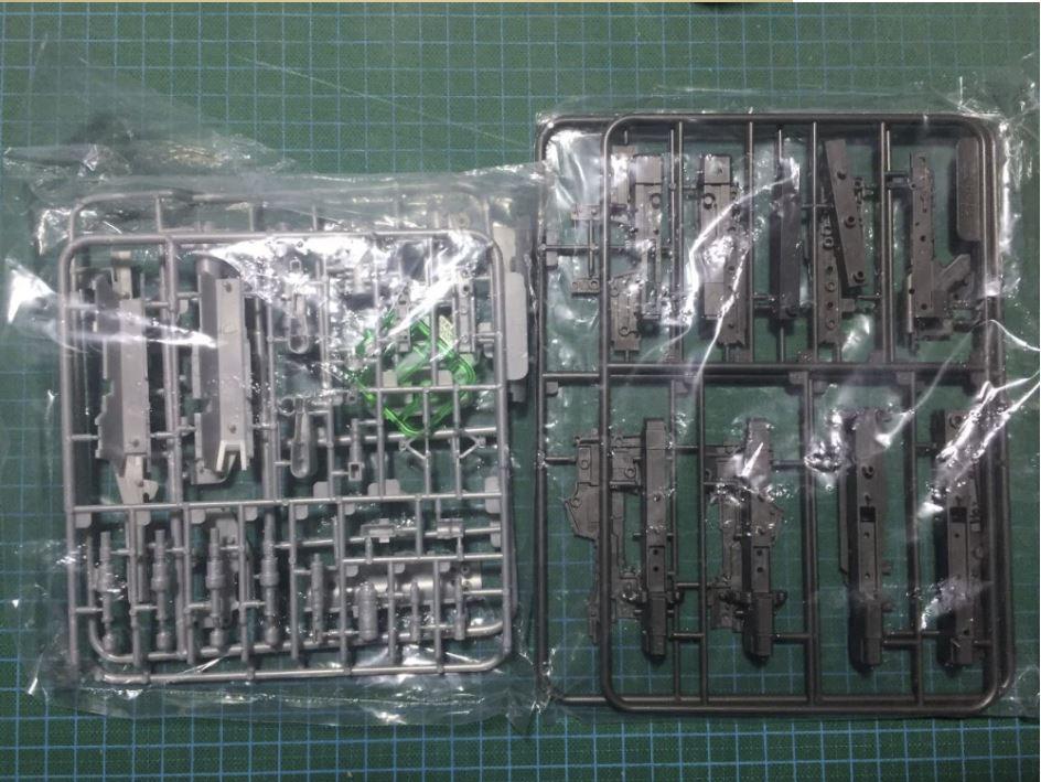 Moto King Unpainted Unassembled Assault weapon set ( LED unit included ) for 1/100 Gundam & 1/6 humanoid model Mobile Suit - Image 9
