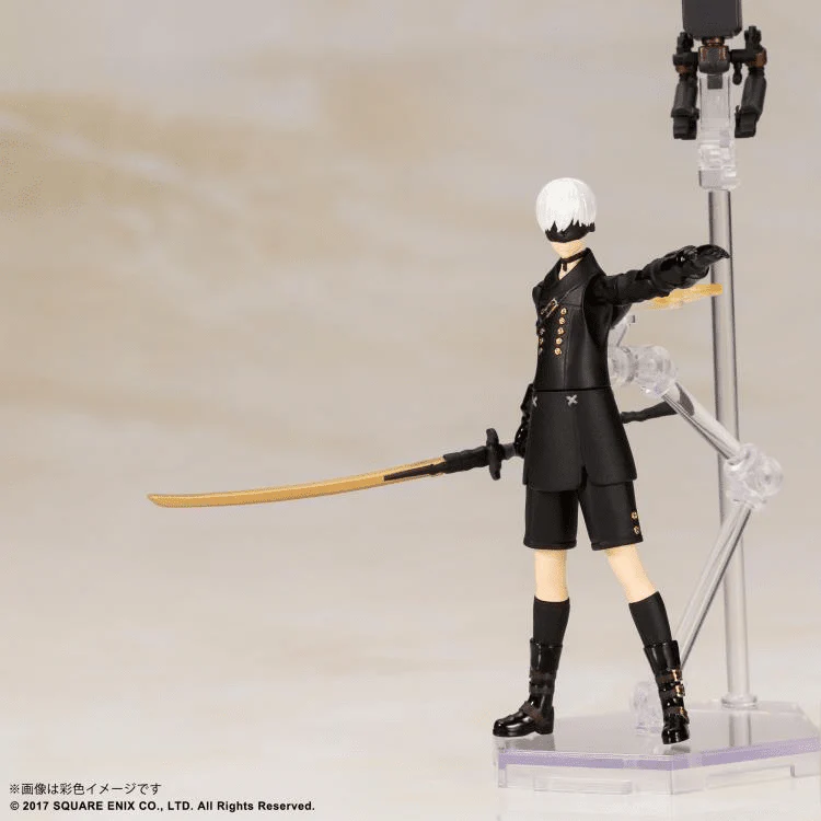 NieR: Automata 2B & 9S Plastic Model Kit Two-Pack - Image 10