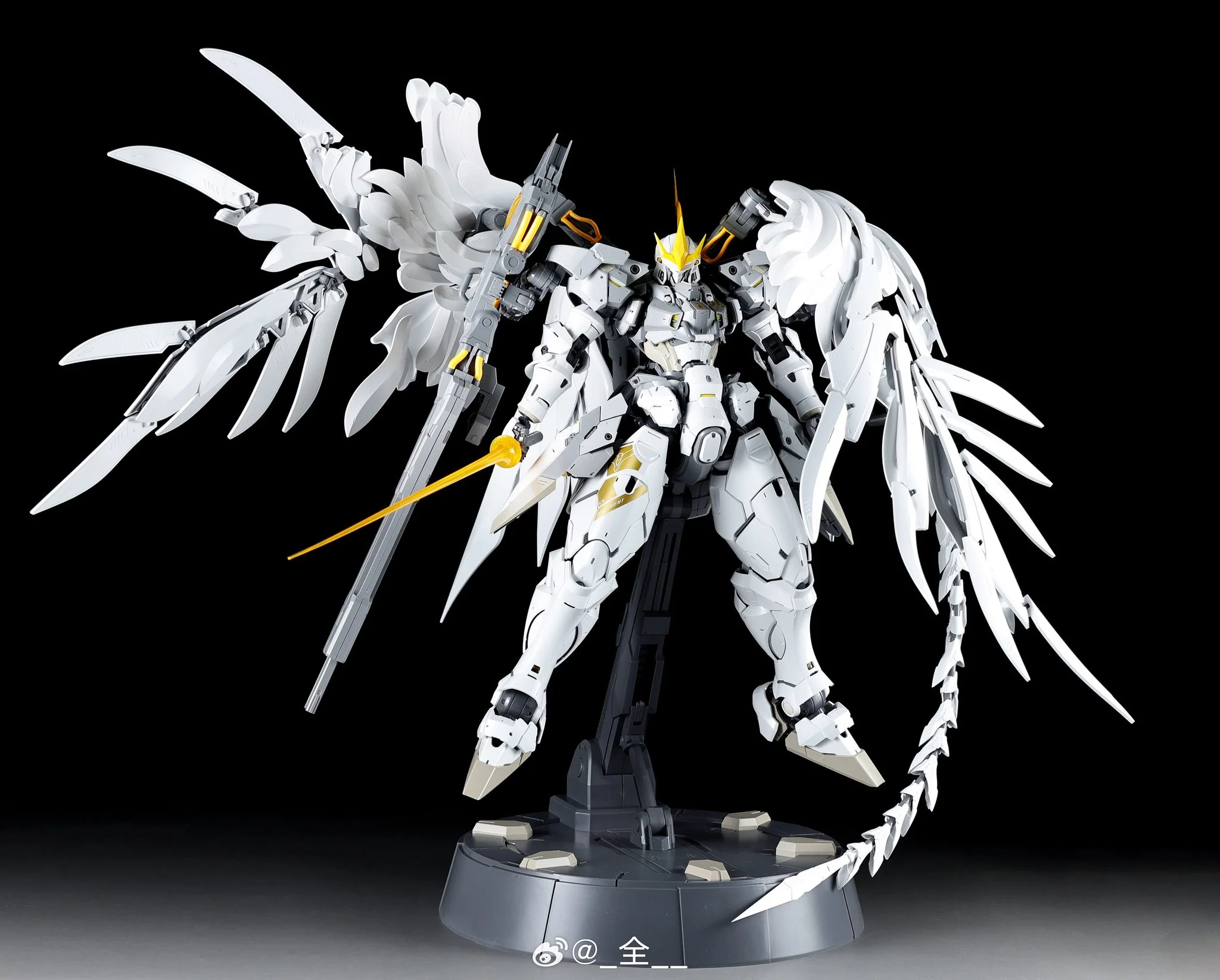 Nilson Works PG 1/60 Monument FX Flugel Scale Model Kit - Image 4