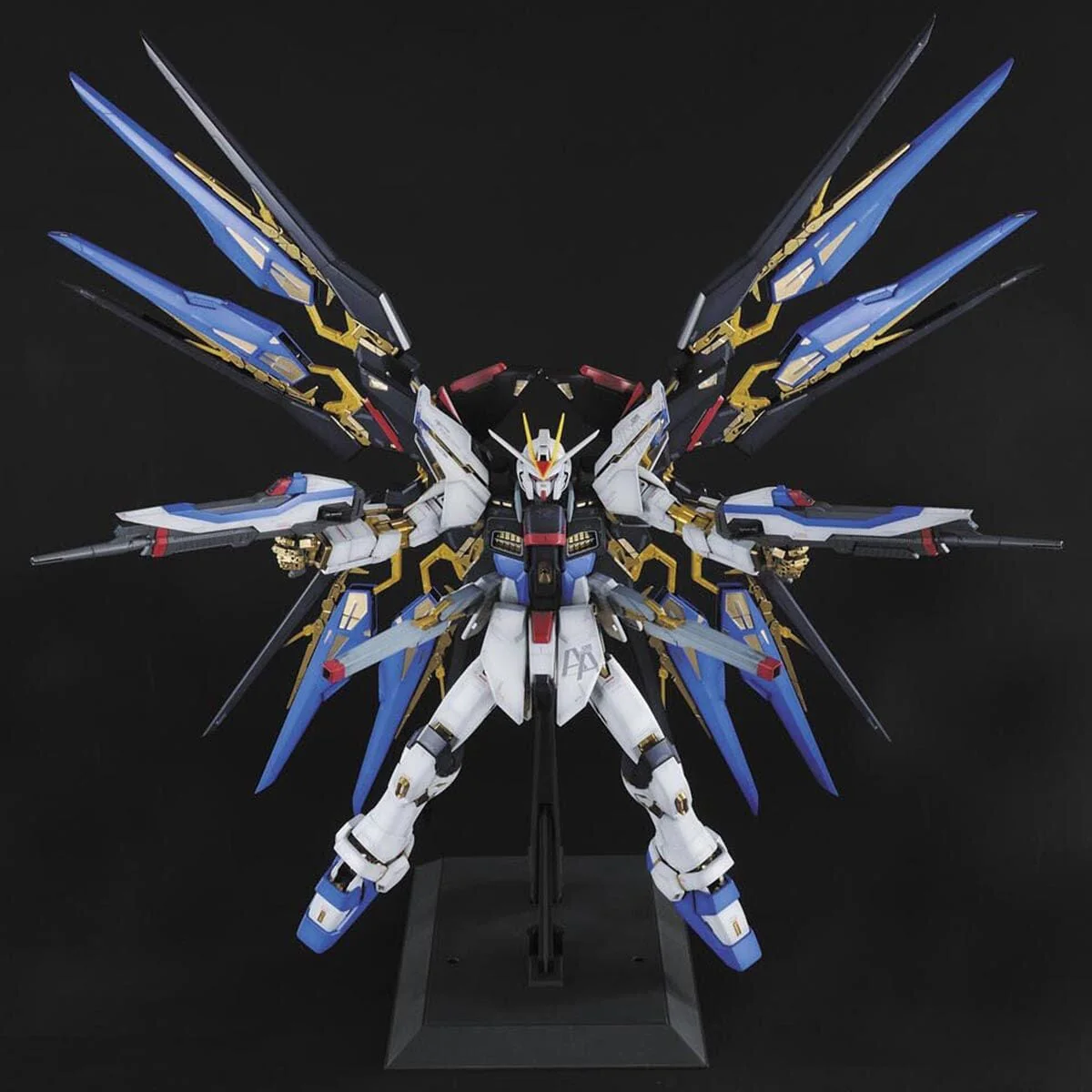 PG 1/60 Strike Freedom Gundam - Image 4