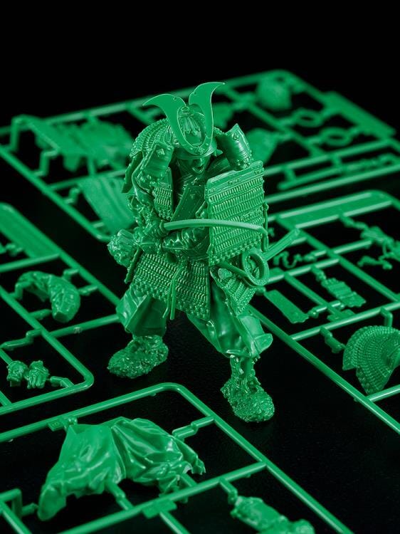 PLAMAX Kamakura Period Armored Warrior (Green Color Edition) 1/12 Scale Model Kit - Image 4