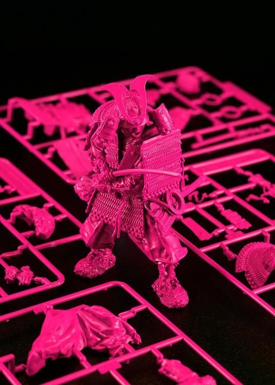 PLAMAX Kamakura Period Armored Warrior (Pink Color Edition) 1/12 Scale Model Kit - Image 4