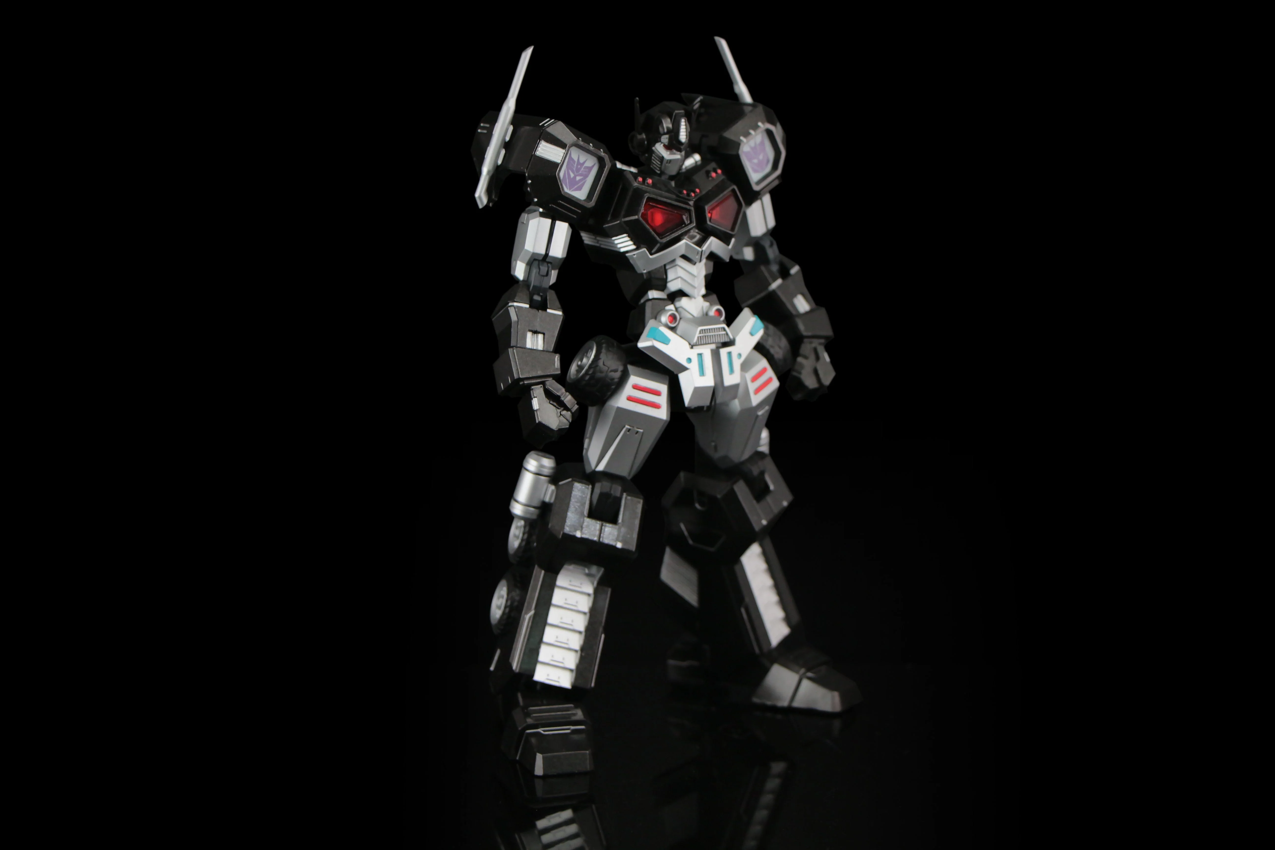01 Nemesis Prime (Attack Mode) (Exclusive Variant) "Transformers", Flame Toys Furai Model - Image 2