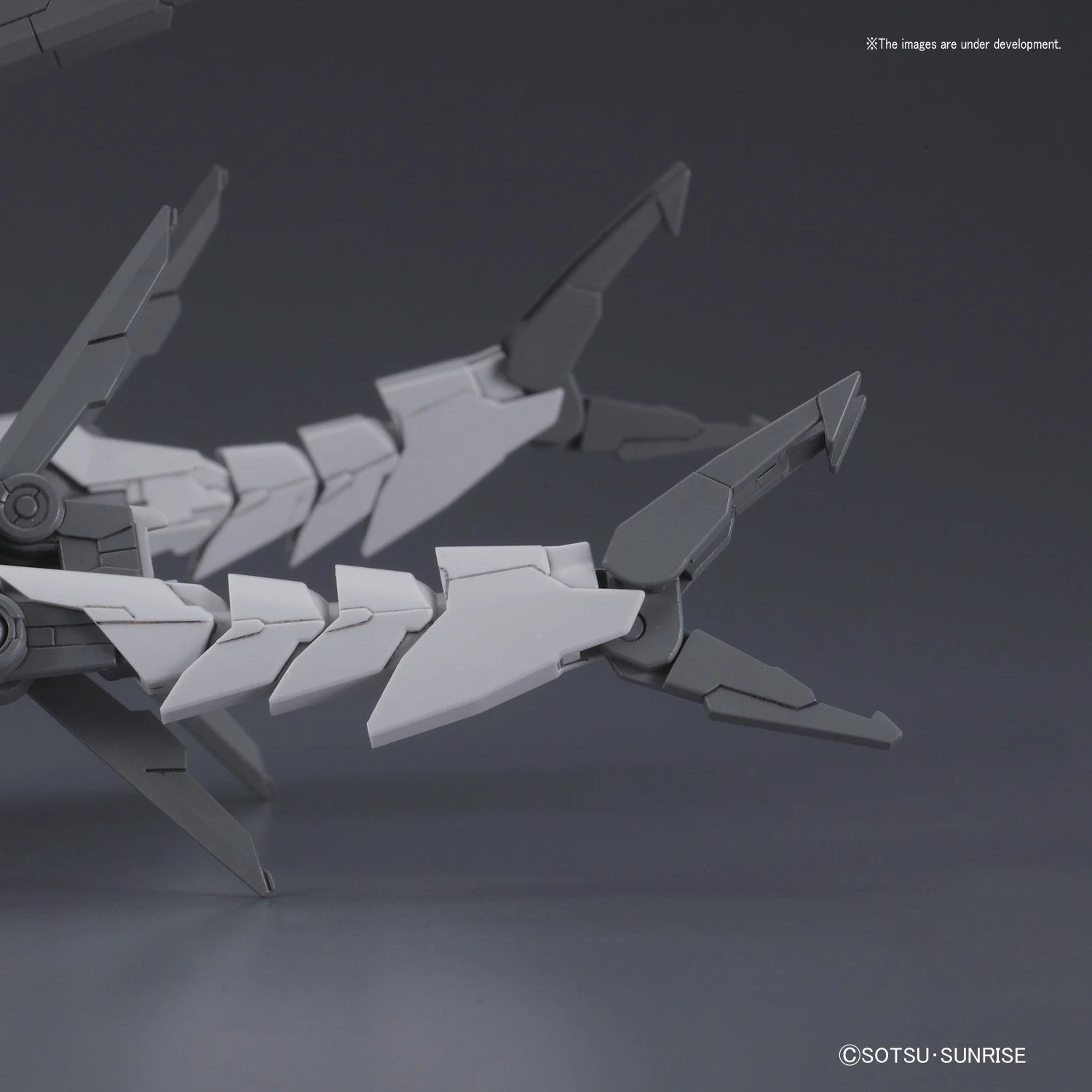 HGBF 1/144 #63 Reversible Gundam - Image 9