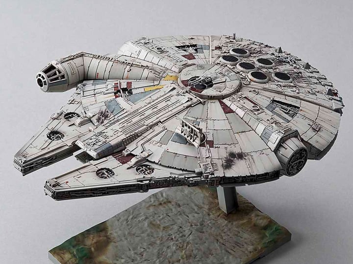 Star Wars The Last Jedi Millennium Falcon 1/144 Scale Model Kit