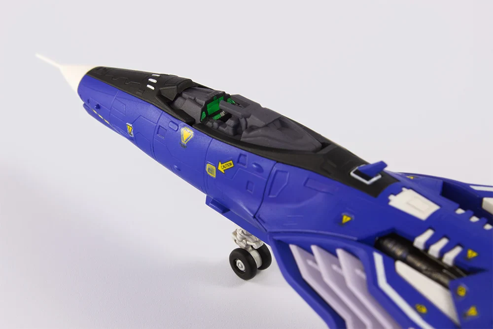 Raiden V Director's Cut FT-00004A Azuma (2P Color Ver.) 1/100 Scale Model Kit - Image 7