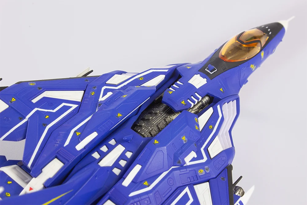 Raiden V Director's Cut FT-00004A Azuma (2P Color Ver.) 1/100 Scale Model Kit - Image 8