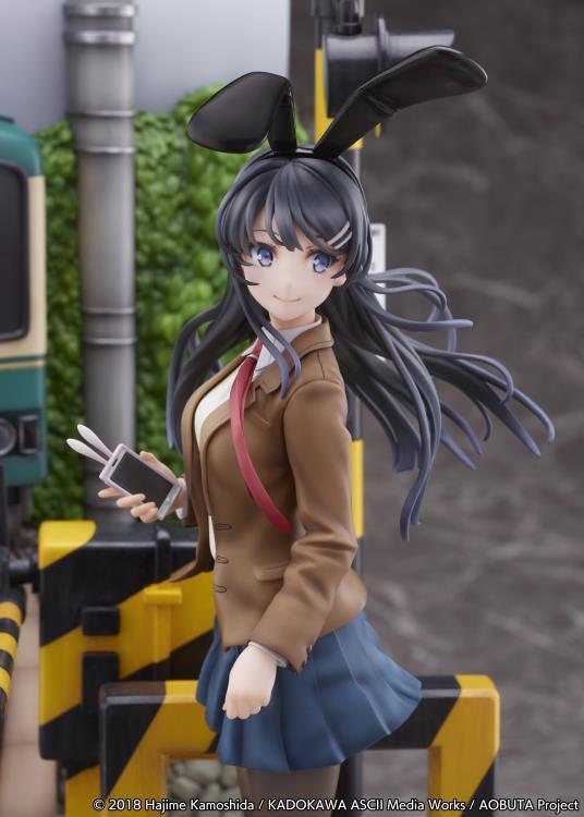 Rascal Does Not Dream of Bunny Girl Senpai Mai Sakurajima (Enoden Ver.) 1/7 Scale Shibuya Scramble Figure - Image 9